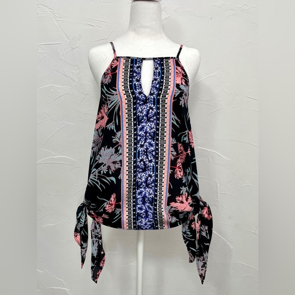 Express Handkerchief Tank Top - Picture 3 of 8